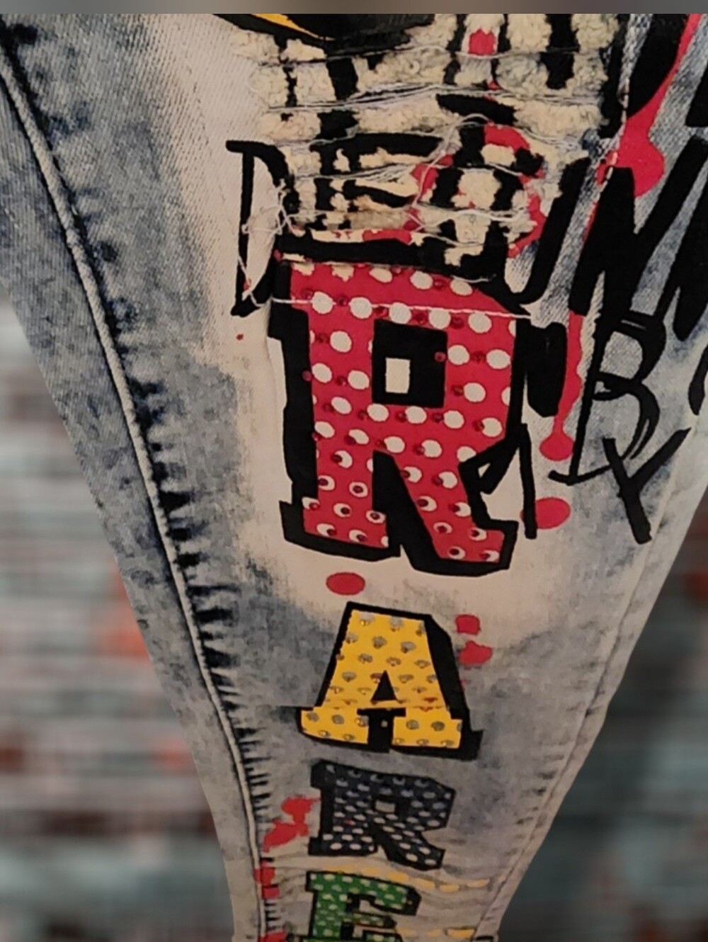 Rue21 Unisex Premium Flex Graffiti Jeans - Picture 13 of 16